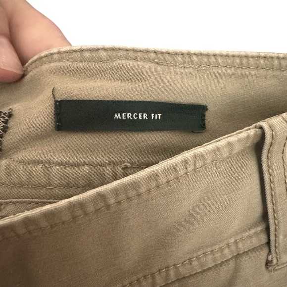 Eddie Bauer Mercer Fit Tan Khaki Pants Size 6 - Picture 4 of 9